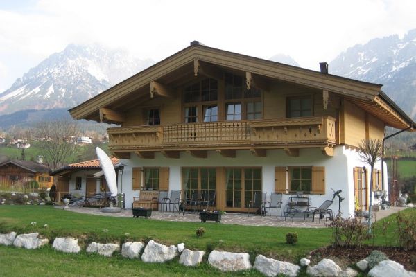 Einfamilienhaus im Tirolerstil